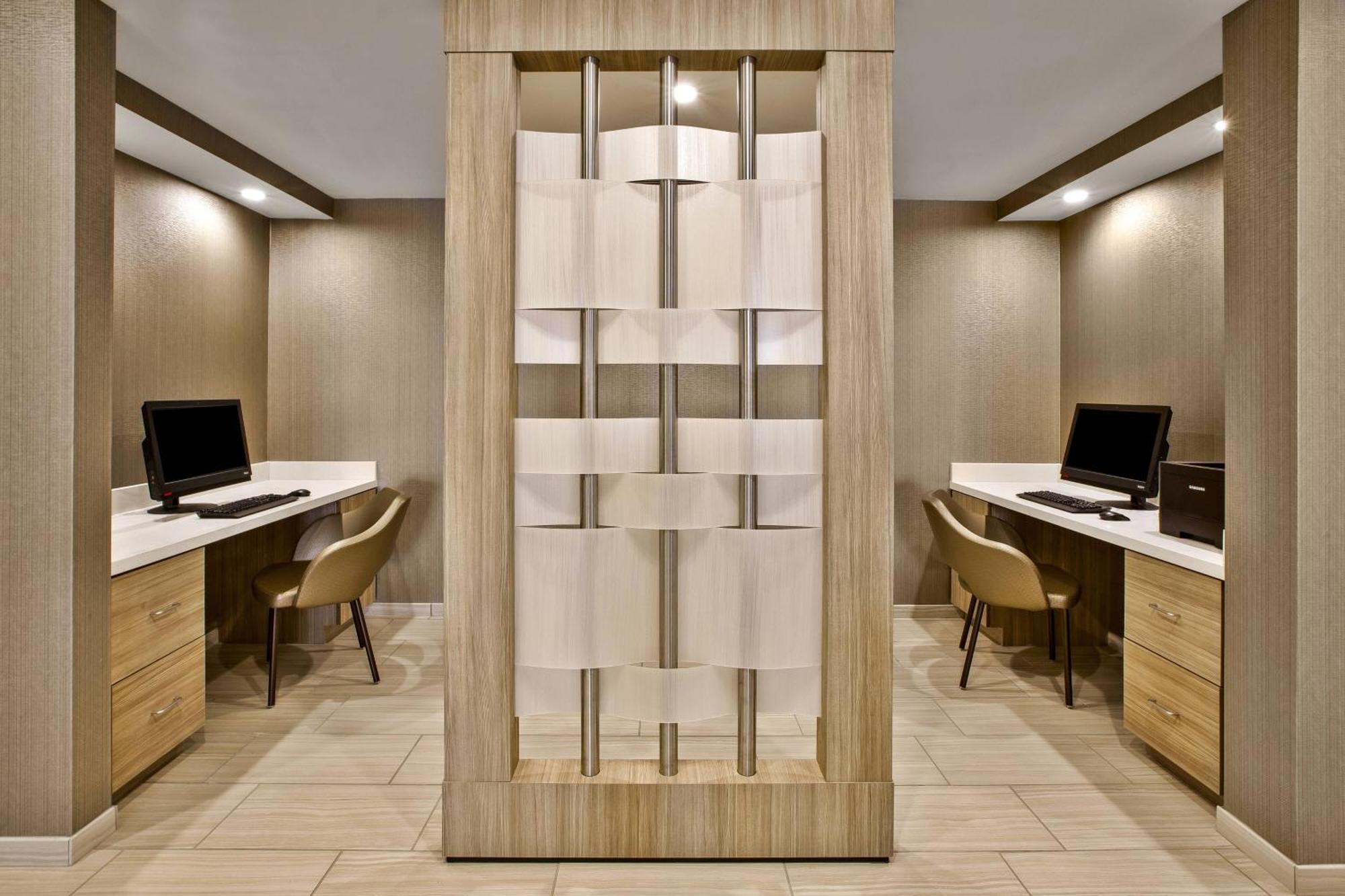 Springhill Suites By Marriott Pittsburgh Butler/Centre City Экстерьер фото