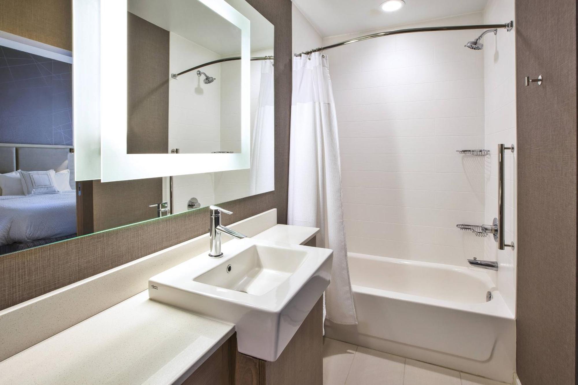 Springhill Suites By Marriott Pittsburgh Butler/Centre City Экстерьер фото
